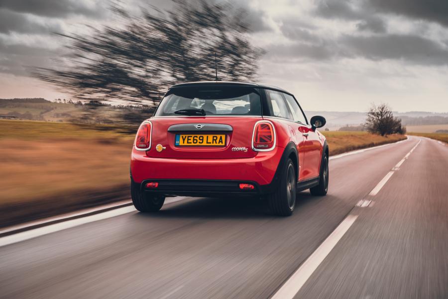  Mini Cooper SE Level 3 (F56) 2020 года  (UK) (фото 21 из 32)